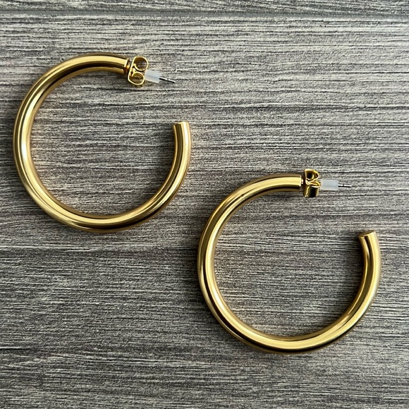 J.CREW Gold Hoop Earrings 1.5" Chunky Hoops Jewelry Classic Vacation Retro 90s - Picture 4 of 6